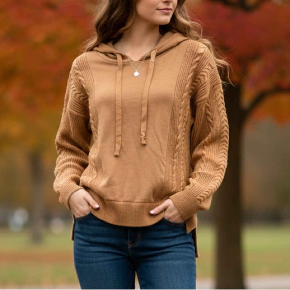 Lou & Grey Tan Knit Pullover‎